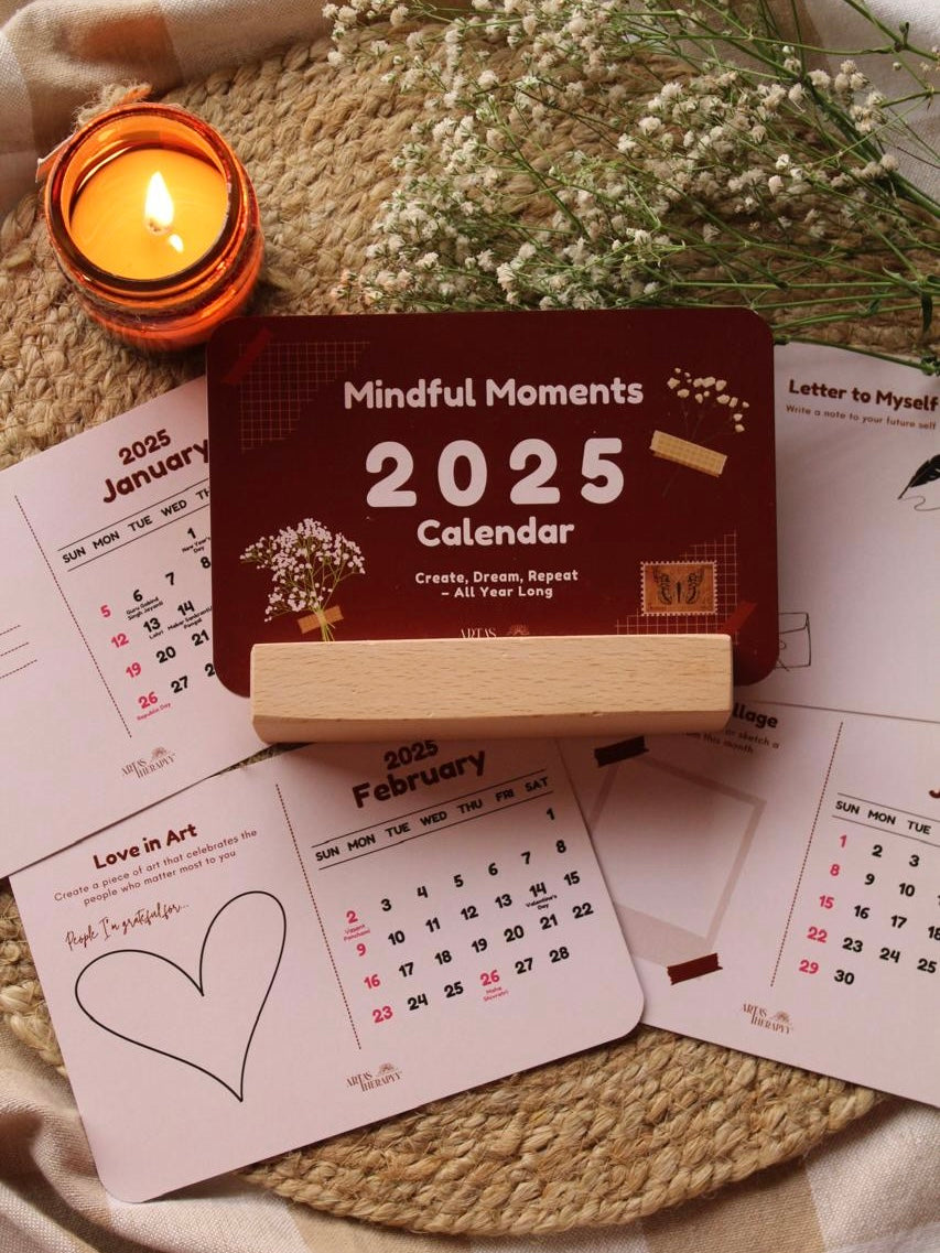 Interactive Desk Calendar-2025