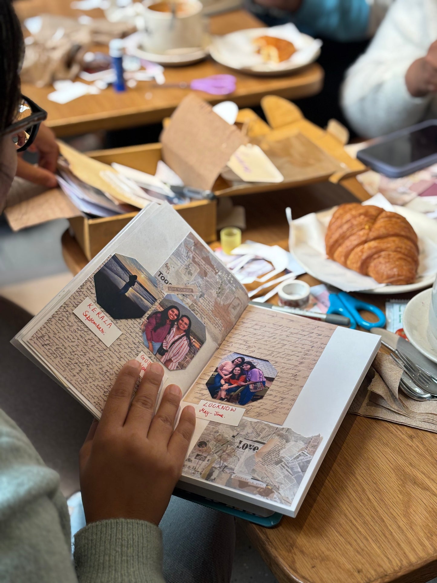 Offline Creative Journaling Workshop- Vision Board Making