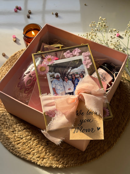 Love Hamper- For Mom!